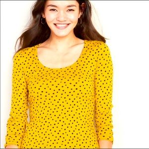 Old Navy SlimFit RibKnit Gold W/Black Polkadot Tee